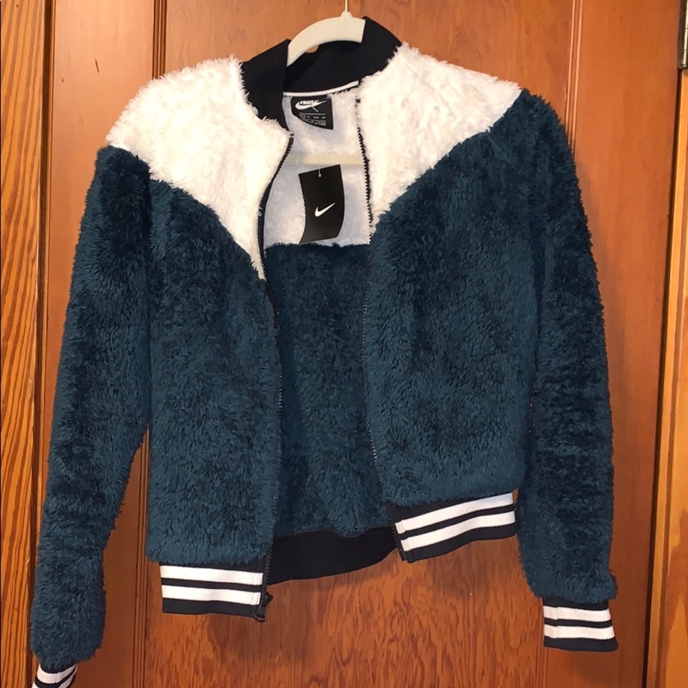 Nike Womens Sportsman Sherpa Bomber Jacket